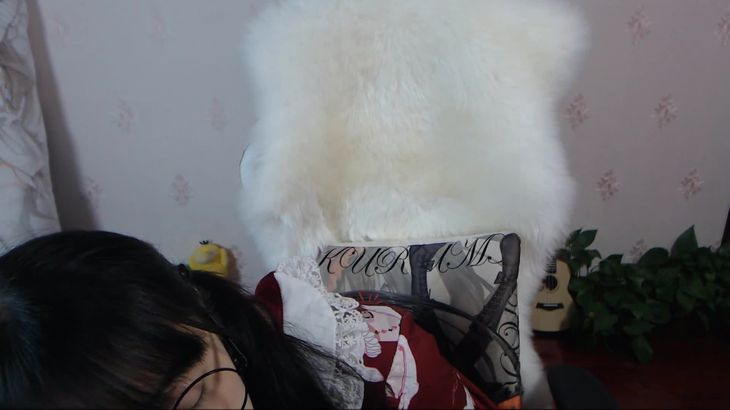 【欢欢】哥哥，再不起床妹妹要做坏事了噢