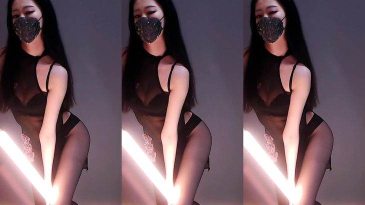 【虎牙灵芸不爱笑】极品要命舞姬 千元定制福利烧舞合集 13