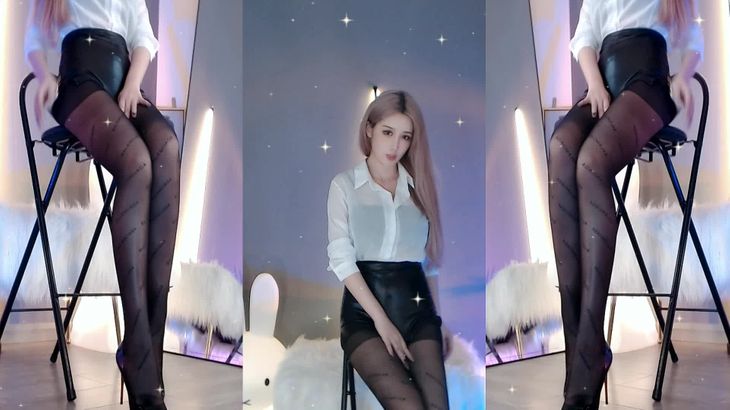 【虎牙是理理吖】付费群热舞定制合集 8